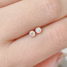 Load image into Gallery viewer, Bezel Stud Earrings