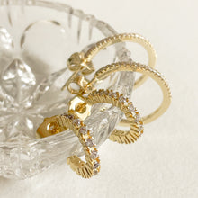 Load image into Gallery viewer, Elise Diamond Hoops