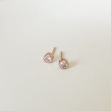 Load image into Gallery viewer, Bezel Stud Earrings