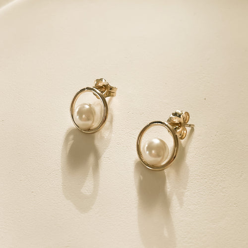 Evelyn Pearl Earrings
