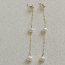 이미지를 갤러리 뷰어에 로드 , Pearls By The Yard Chain Earrings