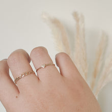 Load image into Gallery viewer, Dainty Heart Ring